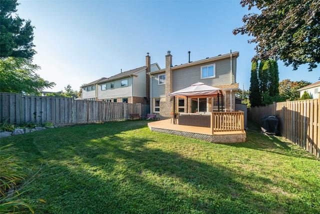 1072 Rathmore Cres, House detached with 3 bedrooms, 3 bathrooms and 4 parking in Pickering ON | Image 27