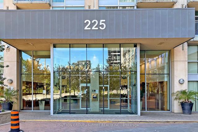 2906 - 225 Webb Dr, Condo with 1 bedrooms, 2 bathrooms and 1 parking in Mississauga ON | Image 9