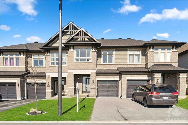 71 Salamander Way, Townhouse with 3 bedrooms, 3 bathrooms and 3 parking in Ottawa ON | Image 1