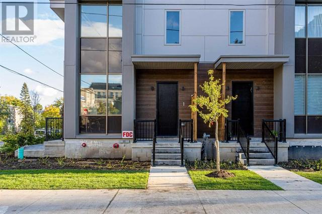 1 - 15-21 Greenbriar Rd, Townhouse with 4 bedrooms, 4 bathrooms and 2 parking in Toronto ON | Image 1