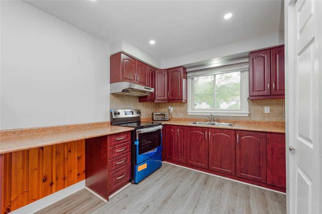 33 - 41 Nadia Pl, Townhouse with 3 bedrooms, 3 bathrooms and 1 parking in Oakville ON | Image 36
