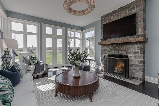 2640 8 Sdrd, House detached with 6 bedrooms, 5 bathrooms and 12 parking in Burlington ON | Image 4