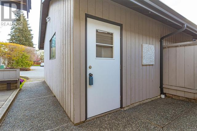 8 - 1184 Clarke Rd, House attached with 2 bedrooms, 1 bathrooms and 1 parking in Central Saanich BC | Image 26