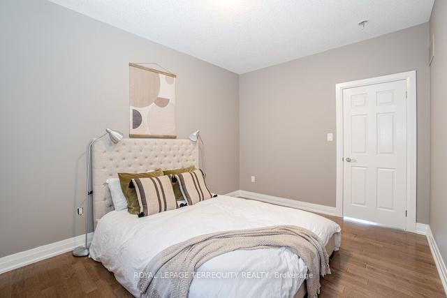 108 Canary Clse, House detached with 4 bedrooms, 3 bathrooms and 6 parking in Brampton ON | Image 10