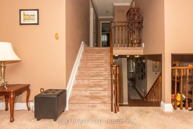 66 Swennen Dr, House detached with 3 bedrooms, 2 bathrooms and 2 parking in Brampton ON | Image 10