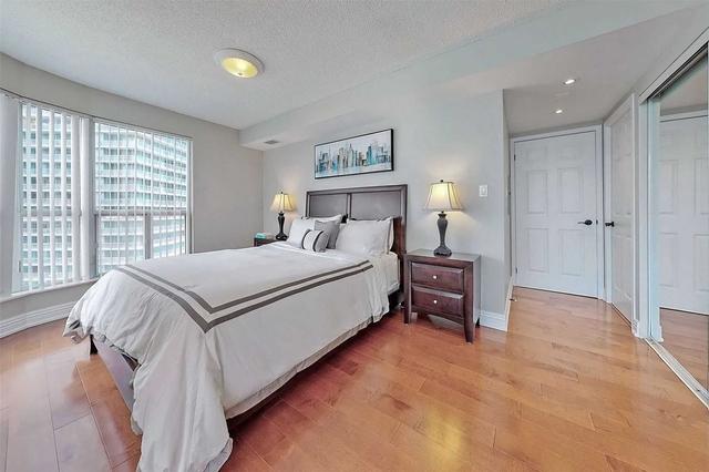 1013 - 23 Lorraine Dr, Condo with 2 bedrooms, 2 bathrooms and 1 parking in Toronto ON | Image 20