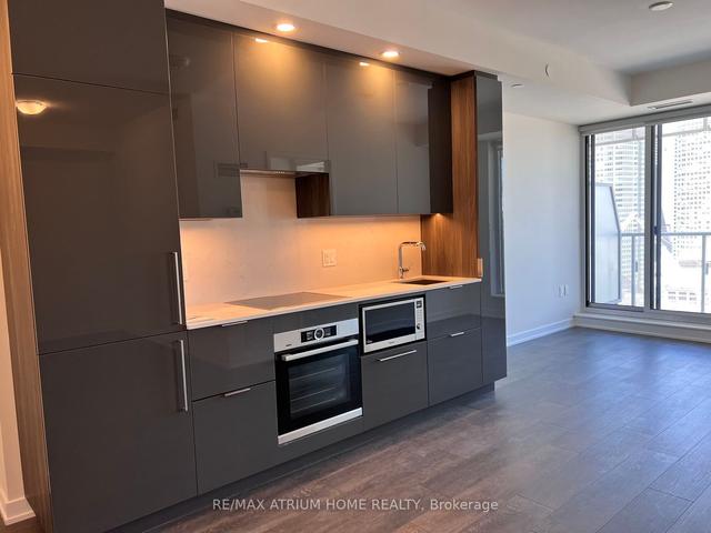 2705 - 28 Freeland St, Condo with 1 bedrooms, 1 bathrooms and 0 parking in Toronto ON | Image 8