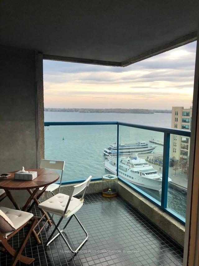 1211 - 99 Harbour Sq, Condo with 1 bedrooms, 1 bathrooms and 1 parking in Toronto ON | Image 17