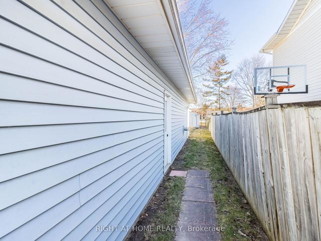 24 The Meadows St, House detached with 3 bedrooms, 2 bathrooms and 1 parking in St. Catharines ON | Image 21