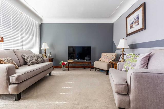 21 Bromley Rd, House detached with 2 bedrooms, 2 bathrooms and 4 parking in Hamilton ON | Image 11