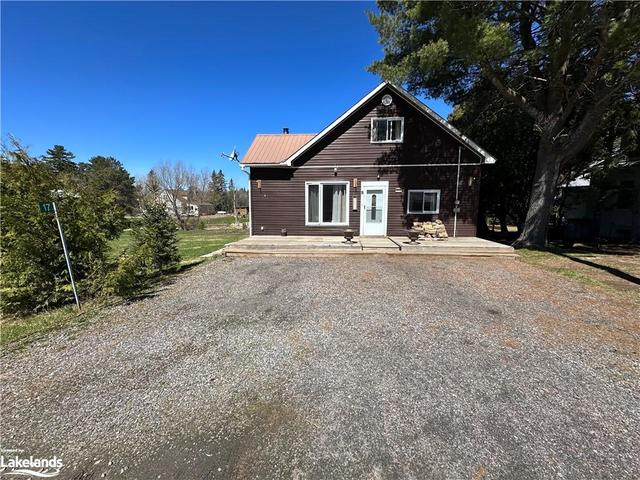 17 East Road, House detached with 2 bedrooms, 2 bathrooms and 3 parking in Parry Sound, Unorganized, Centre Part ON | Image 12