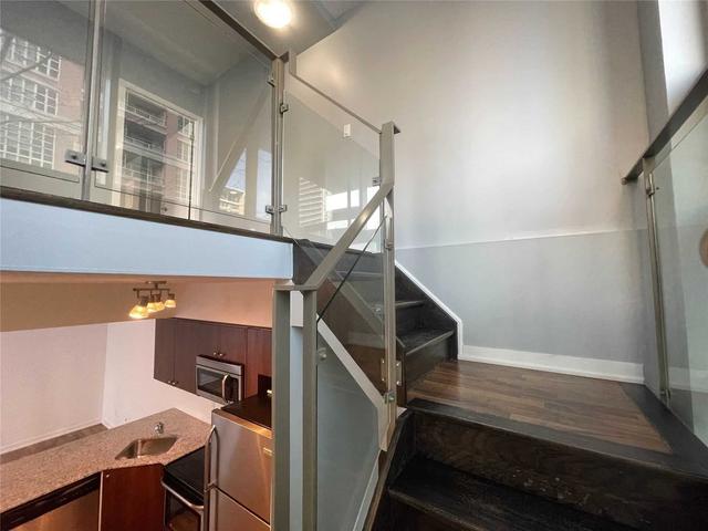 th 111 - 59 East Liberty St, Townhouse with 1 bedrooms, 2 bathrooms and 1 parking in Toronto ON | Image 8