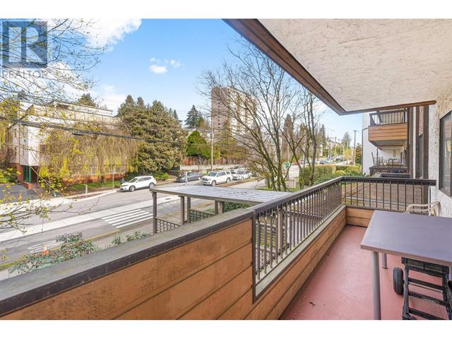 312 - 410 Agnes Street, Condo with 1 bedrooms, 1 bathrooms and 1 parking in New Westminster BC | Image 2