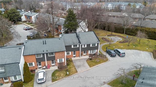 75 - 77 Linwell Rd, Townhouse with 3 bedrooms, 2 bathrooms and 1 parking in St. Catharines ON | Image 35