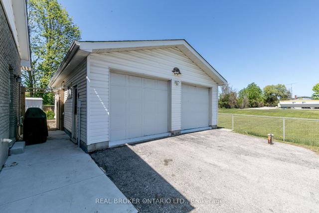 2928 Highway 11, House detached with 3 bedrooms, 2 bathrooms and 8 parking in Oro Medonte ON | Image 17