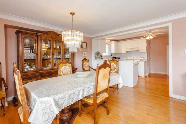 221 Colborne Ave W, House detached with 3 bedrooms, 2 bathrooms and 6 parking in Richmond Hill ON | Image 6