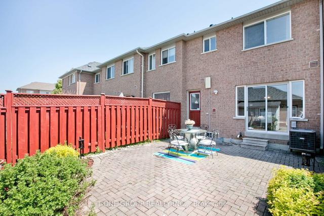 1066 Bur Oak Ave, House attached with 3 bedrooms, 3 bathrooms and 3 parking in Markham ON | Image 20