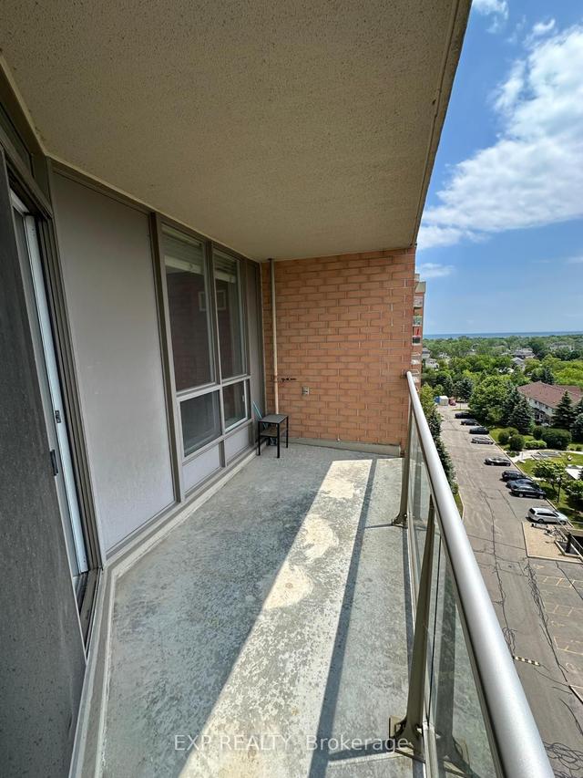 1002 - 1150 Parkwest Pl, Condo with 2 bedrooms, 2 bathrooms and 1 parking in Mississauga ON | Image 4