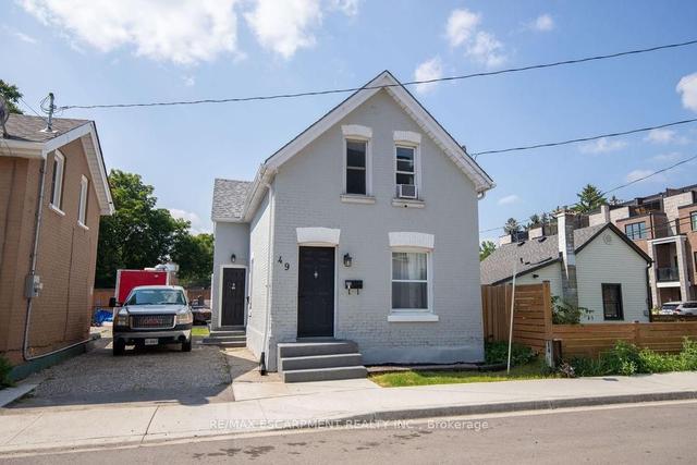 49 Jarvis St, House detached with 1 bedrooms, 2 bathrooms and 1 parking in Brantford ON | Image 1