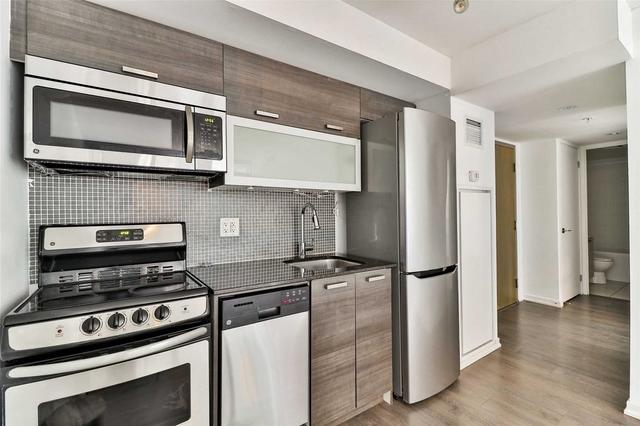 w710 - 36 Lisgar St, Condo with 2 bedrooms, 1 bathrooms and 1 parking in Toronto ON | Image 8