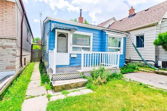 89 Highview Ave, House detached with 3 bedrooms, 2 bathrooms and 1 parking in Toronto ON | Image 25