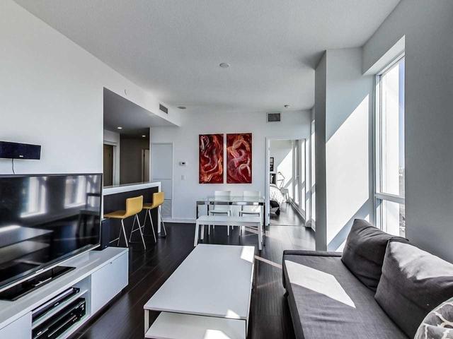2502 - 55 Regent Park Blvd, Condo with 2 bedrooms, 2 bathrooms and 0 parking in Toronto ON | Image 11