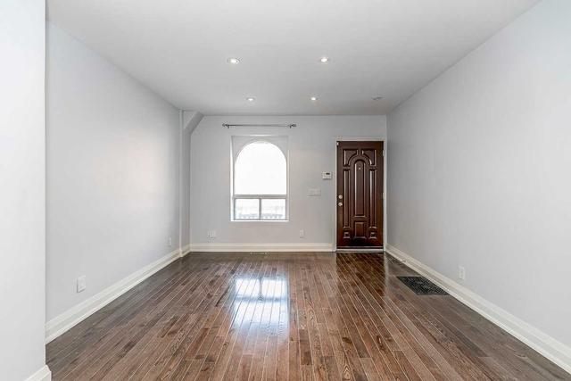 257 Claremont St, House attached with 2 bedrooms, 2 bathrooms and 0 parking in Toronto ON | Image 39