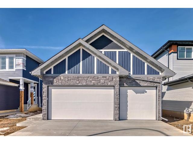 10220 92a Av, House detached with 3 bedrooms, 3 bathrooms and null parking in Morinville AB | Image 2