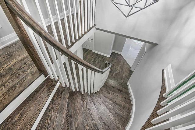 18 Mulholland Dr, House detached with 4 bedrooms, 5 bathrooms and 6 parking in Vaughan ON | Image 17