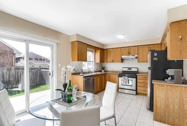 27 Amethyst Circ, House semidetached with 3 bedrooms, 3 bathrooms and 3 parking in Brampton ON | Image 20