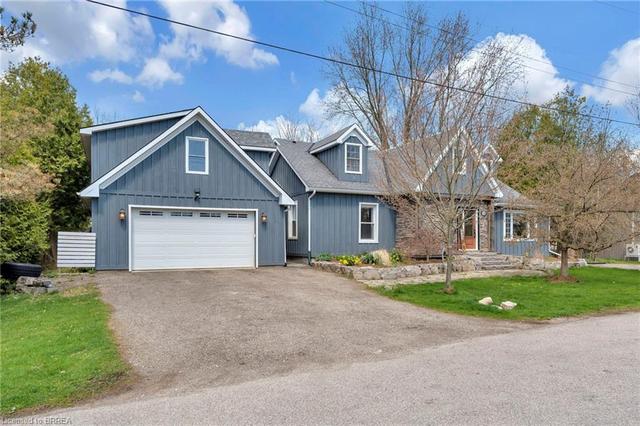 47 Burlington Street, House detached with 4 bedrooms, 2 bathrooms and 10 parking in Brant ON | Image 1