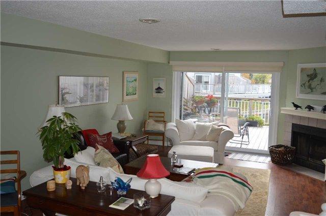 Unit 10 - 24 Laguna Pkwy, Townhouse with 2 bedrooms, 4 bathrooms and 1 parking in Ramara ON | Image 9