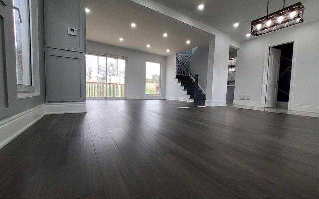 493 Lolita Gdns, House detached with 3 bedrooms, 3 bathrooms and 3 parking in Mississauga ON | Image 36