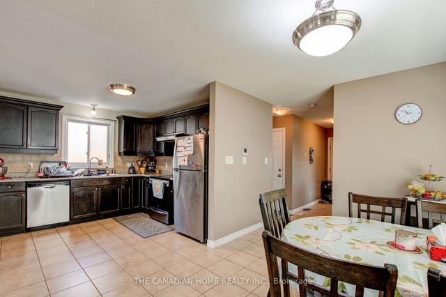 850 Queensborough Cres, House detached with 3 bedrooms, 3 bathrooms and 4 parking in London ON | Image 34