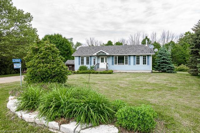 33988 Iron Springs Road, House detached with 3 bedrooms, 1 bathrooms and 8 parking in Central Huron ON | Image 1