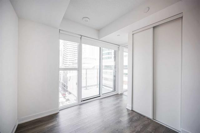 1017 - 87 Peter St, Condo with 2 bedrooms, 2 bathrooms and 0 parking in Toronto ON | Image 13