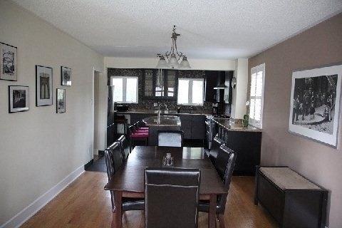 29 Emily Carr St, House detached with 4 bedrooms, 4 bathrooms and 6 parking in Markham ON | Image 4