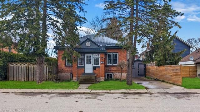 180 5th Street E, House detached with 2 bedrooms, 1 bathrooms and 2 parking in Owen Sound ON | Image 9