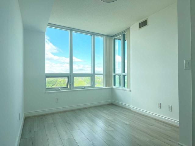 1107 - 15 Greenview Ave, Condo with 2 bedrooms, 2 bathrooms and 1 parking in Toronto ON | Image 3