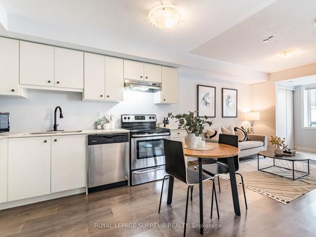 301 - 6 Drummond St, Townhouse with 1 bedrooms, 1 bathrooms and 1 parking in Toronto ON | Image 8