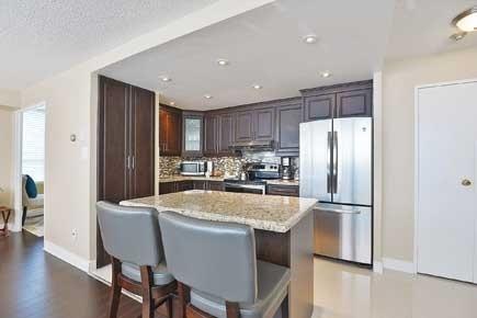 1507 - 3700 Kaneff Cres, Condo with 3 bedrooms, 2 bathrooms and 1 parking in Mississauga ON | Image 8