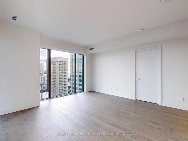3207 - 8 Cumberland St, Condo with 2 bedrooms, 2 bathrooms and 1 parking in Toronto ON | Image 7