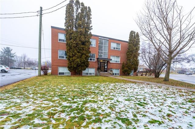 108 - 37 Mericourt Road, Condo with 1 bedrooms, 1 bathrooms and 1 parking in Hamilton ON | Image 2