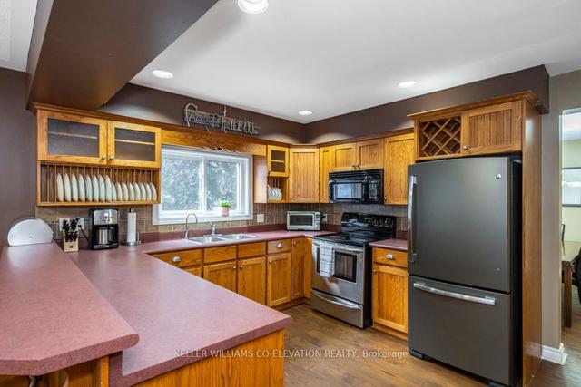 38 Corbeau Cres, Home with 3 bedrooms, 4 bathrooms and 5 parking in Penetanguishene ON | Image 30
