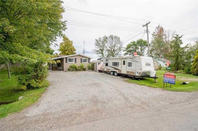 2586 Lakeshore Rd, House detached with 2 bedrooms, 1 bathrooms and 4 parking in Haldimand County ON | Image 27