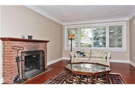 45 Crescent Rd, House detached with 4 bedrooms, 2 bathrooms and 3 parking in Oakville ON | Image 2