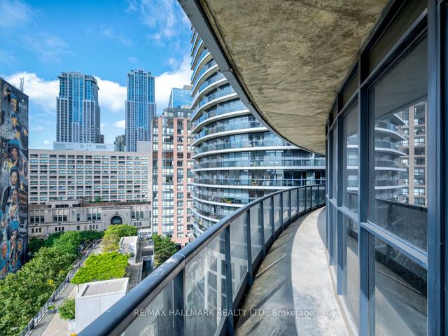 1104 - 25 Carlton St, Condo with 2 bedrooms, 2 bathrooms and 1 parking in Toronto ON | Image 15