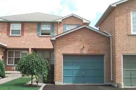 5 Cutters Cres, House attached with 3 bedrooms, 3 bathrooms and 4 parking in Brampton ON | Image 1