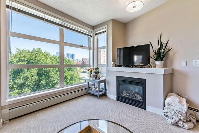 430, - 315 24 Avenue Sw, Condo with 1 bedrooms, 1 bathrooms and 1 parking in Calgary AB | Card Image