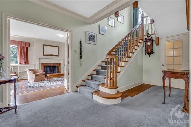 1 Mount Pleasant Avenue, House detached with 6 bedrooms, 4 bathrooms and 2 parking in Ottawa ON | Image 3